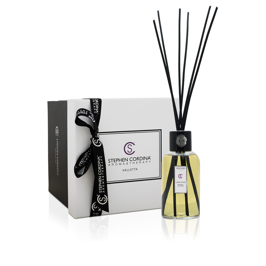 Woody Citrus Room Diffuser 1000ml in a Luxury carrier box.
